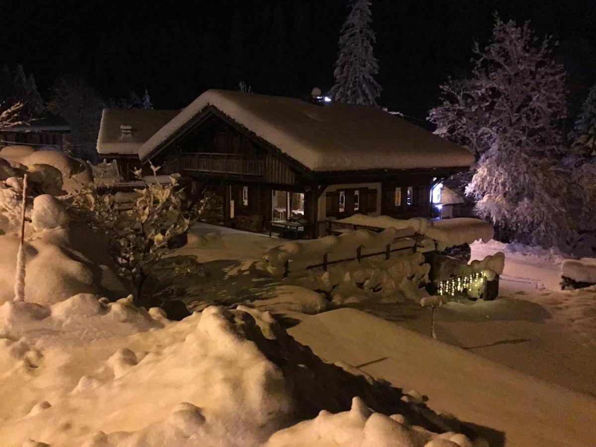 Bed And Breakfast Chalet Manava モルジヌ エクステリア 写真
