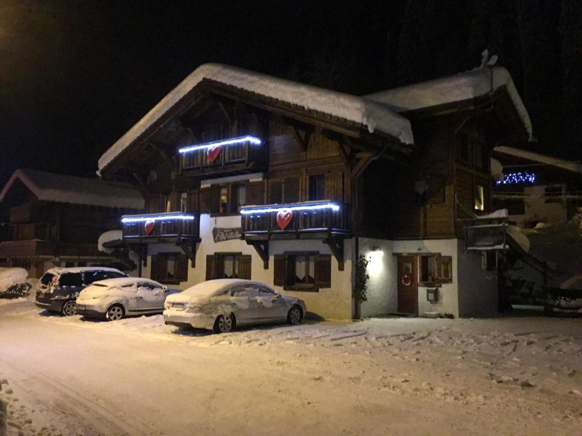 Bed And Breakfast Chalet Manava モルジヌ エクステリア 写真