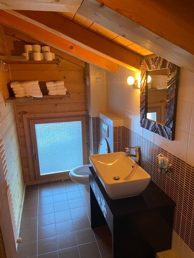 Bed And Breakfast Chalet Manava モルジヌ エクステリア 写真